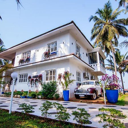 Bed and Breakfast White House In Goa, Truly Amazing Experience à Saligao Extérieur photo
