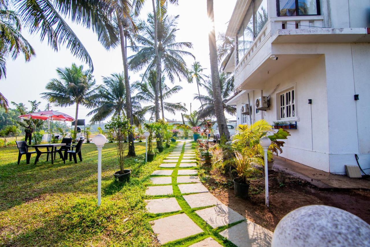 Bed and Breakfast White House In Goa, Truly Amazing Experience à Saligao Extérieur photo