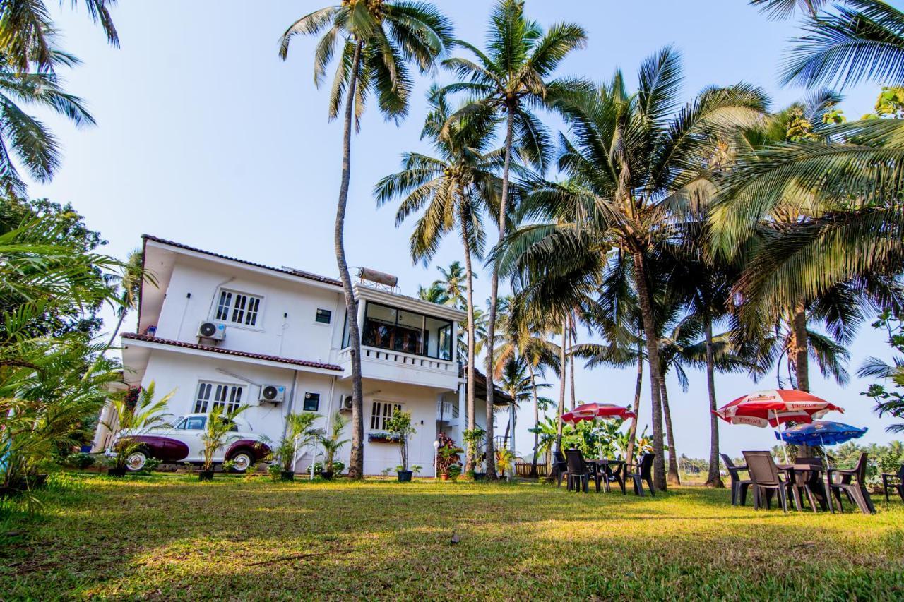 Bed and Breakfast White House In Goa, Truly Amazing Experience à Saligao Extérieur photo