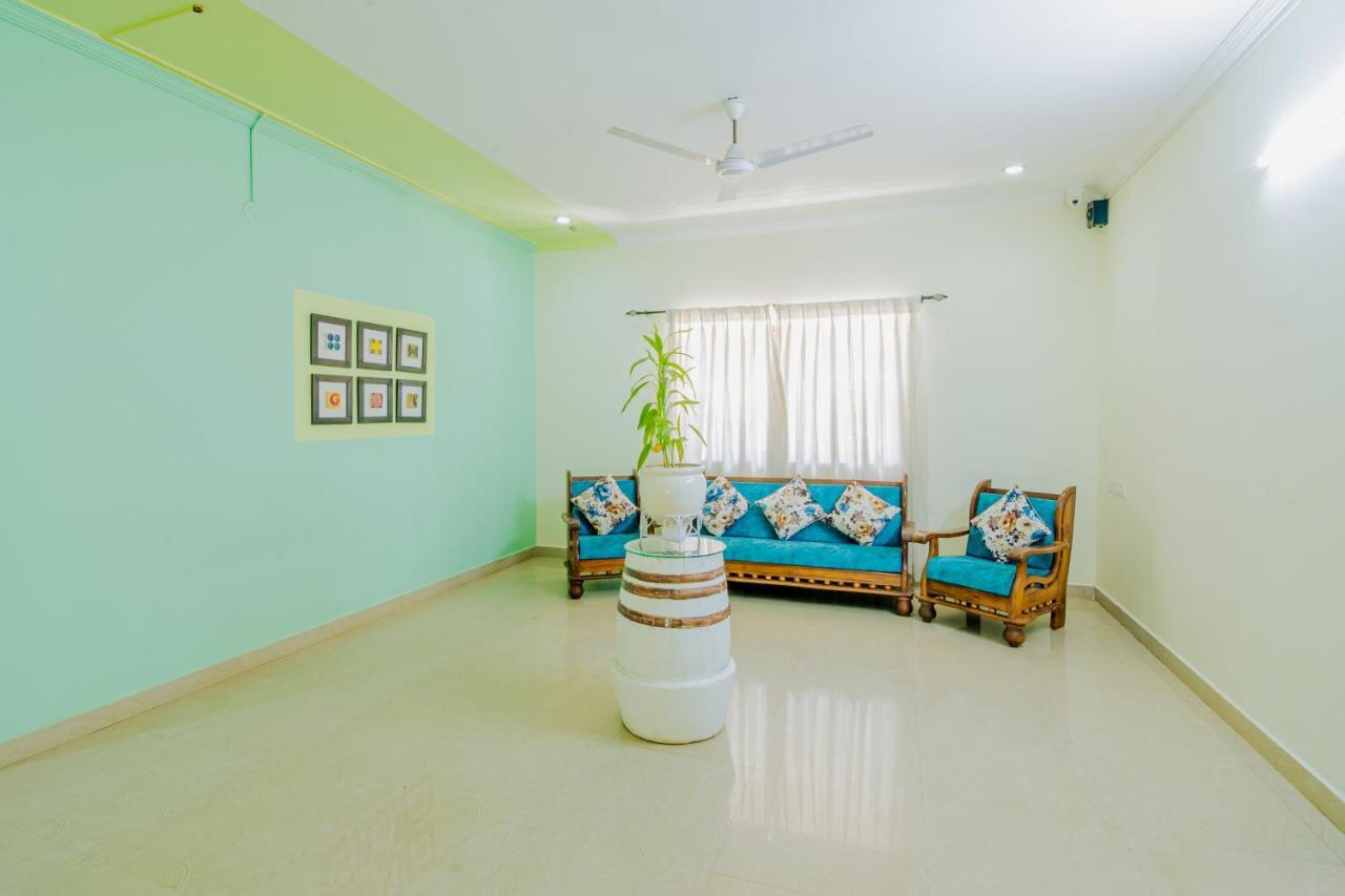 Bed and Breakfast White House In Goa, Truly Amazing Experience à Saligao Extérieur photo