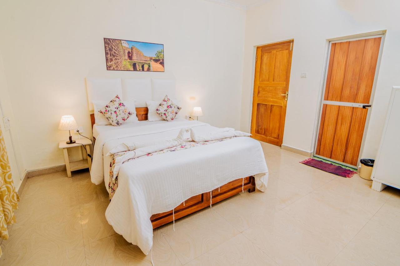 Bed and Breakfast White House In Goa, Truly Amazing Experience à Saligao Extérieur photo