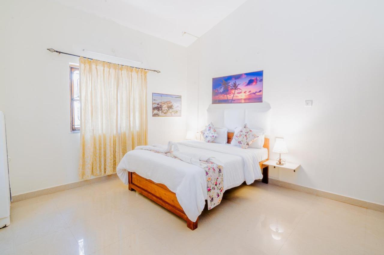 Bed and Breakfast White House In Goa, Truly Amazing Experience à Saligao Extérieur photo