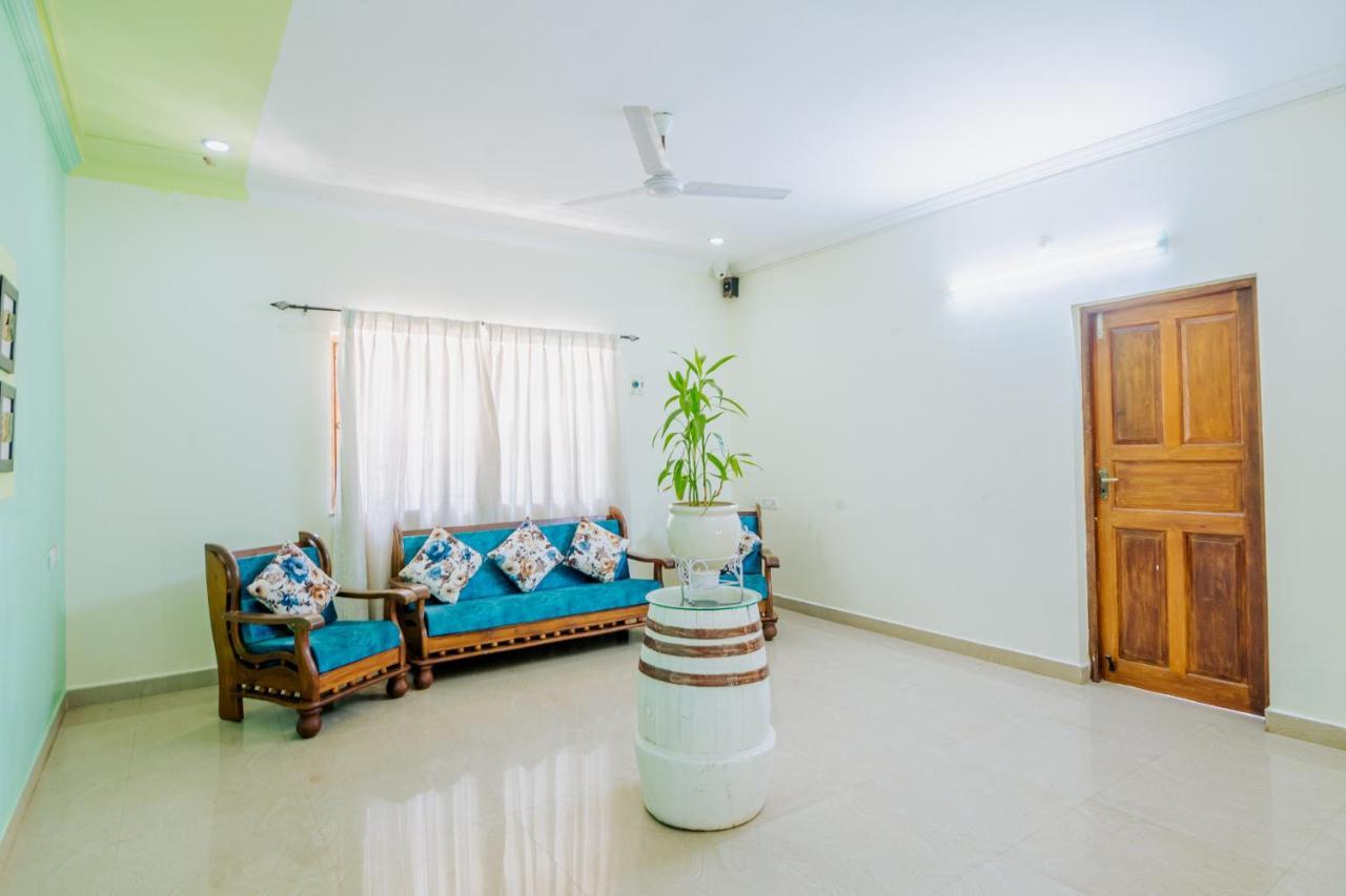 Bed and Breakfast White House In Goa, Truly Amazing Experience à Saligao Extérieur photo